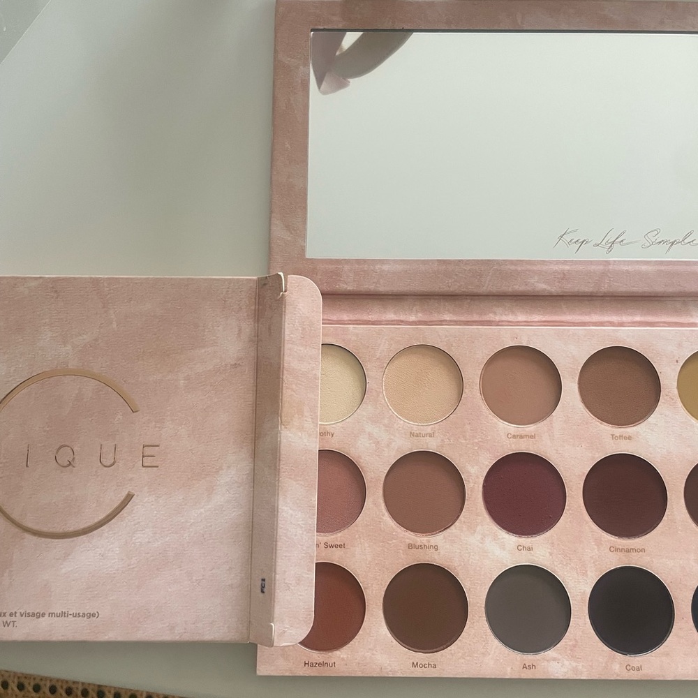 Dominique Transition Palette -NIB